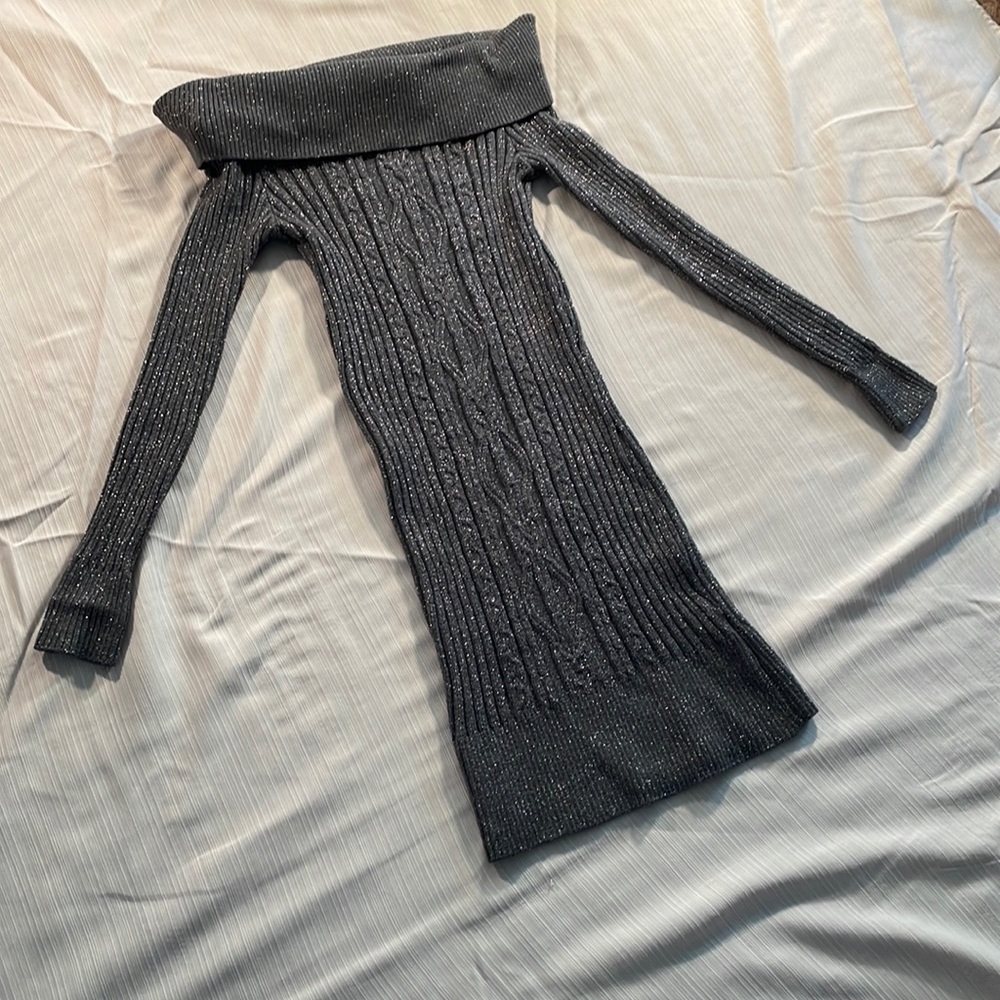 Cenit Knit gray w/silver sparkles, long sleeve dress size L